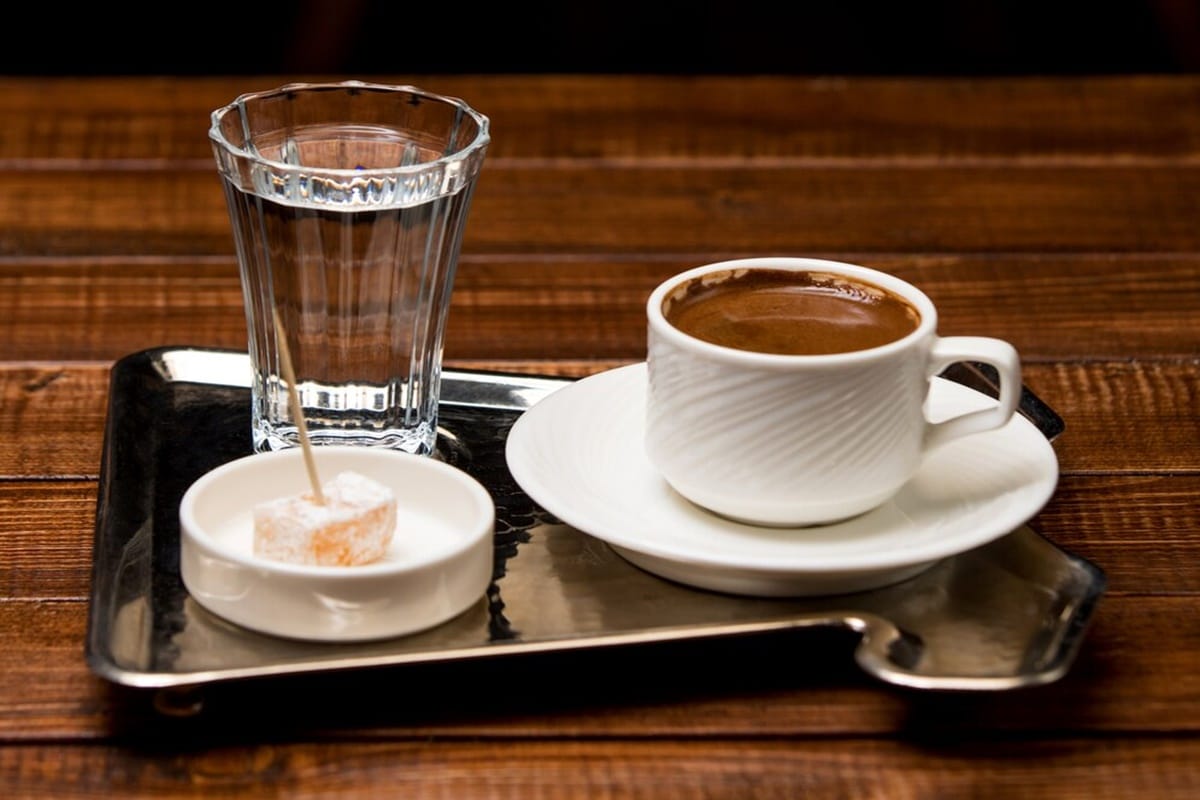 café e água