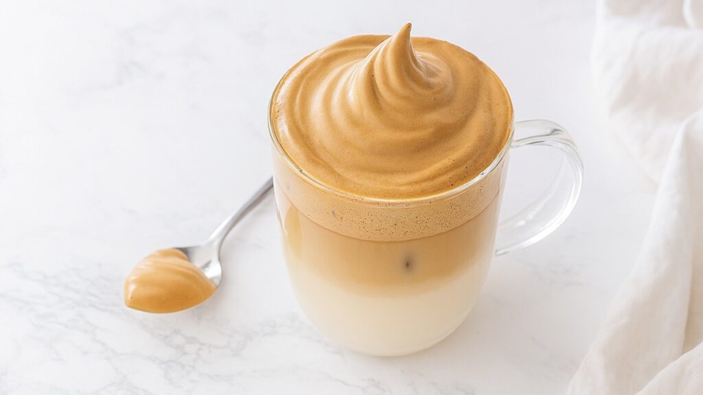 como fazer café cremoso