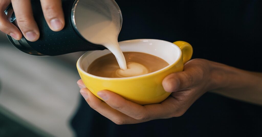 café com leite é bom pra saúde