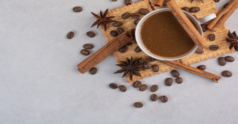 Cafe-com-canela-cardamomo-ou-cacau