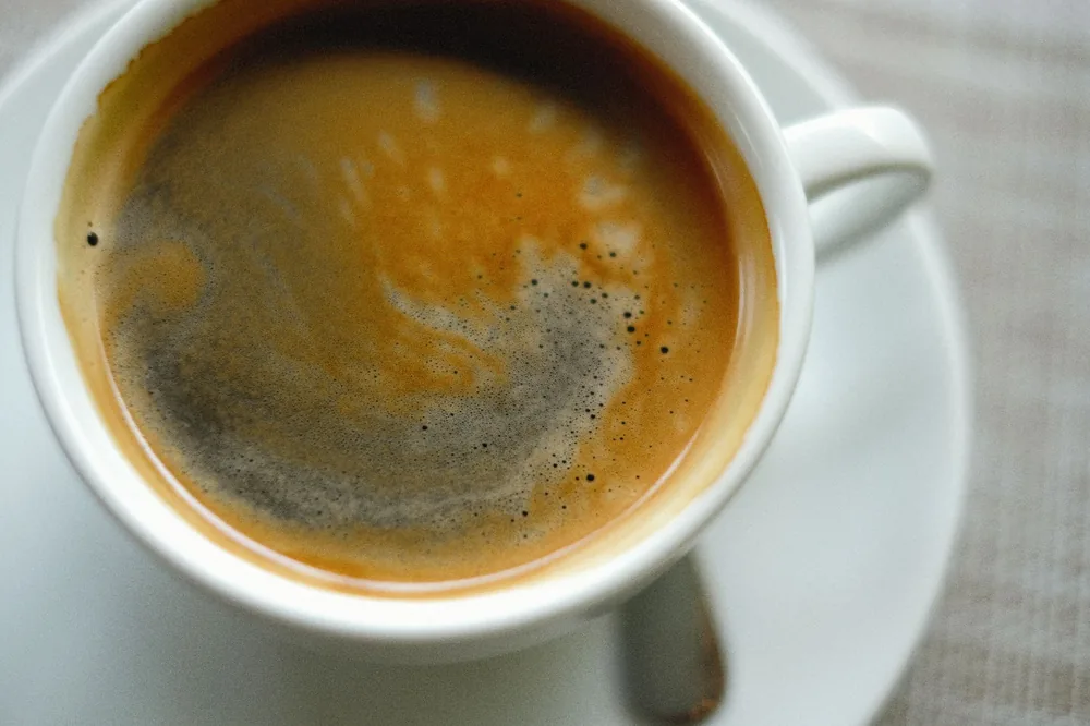 Camada de crema dourada no espresso