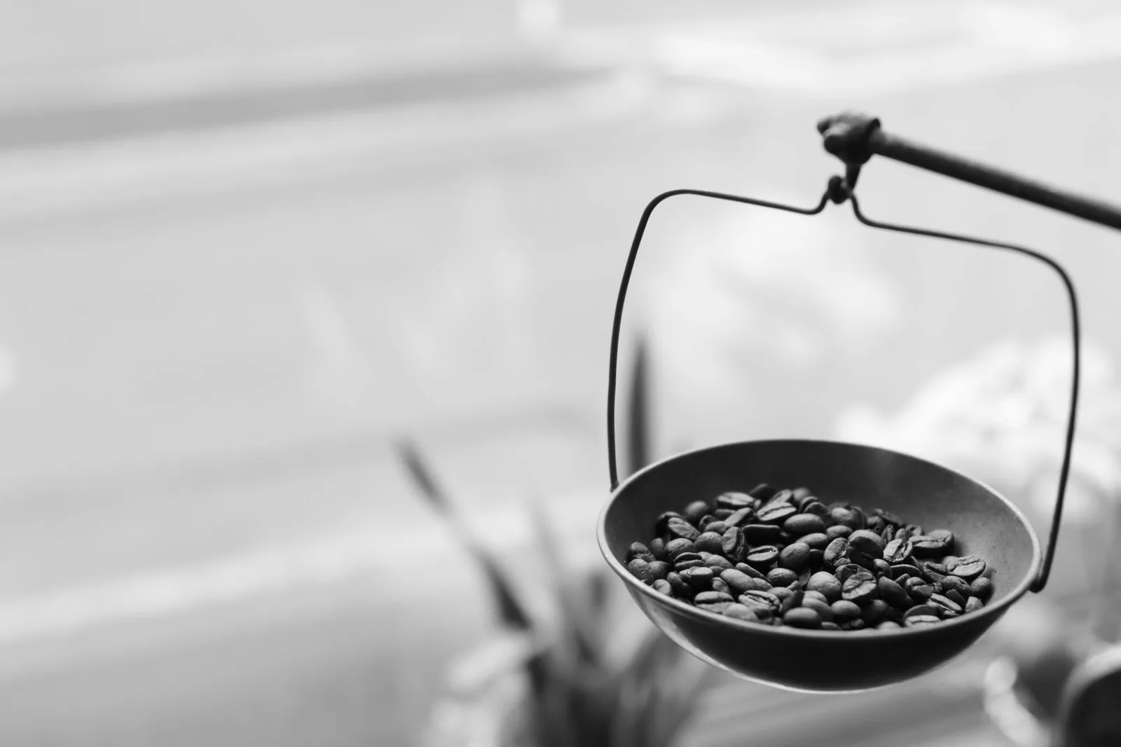 Balança e timer no café: por que os baristas usam