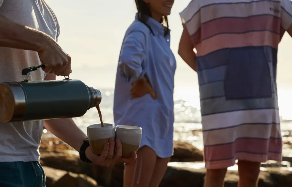Erros comuns de quem faz café só de manhã pra tomar o dia todo