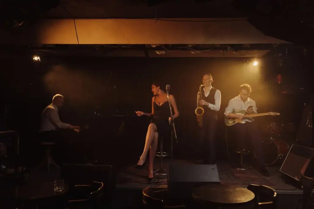 Café e jazz: a trilha sonora das cafeterias