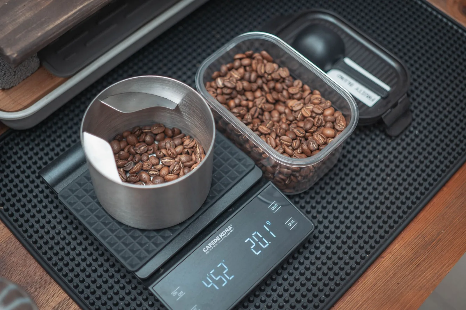 Café em grão a granel: vale comprar no balcão?