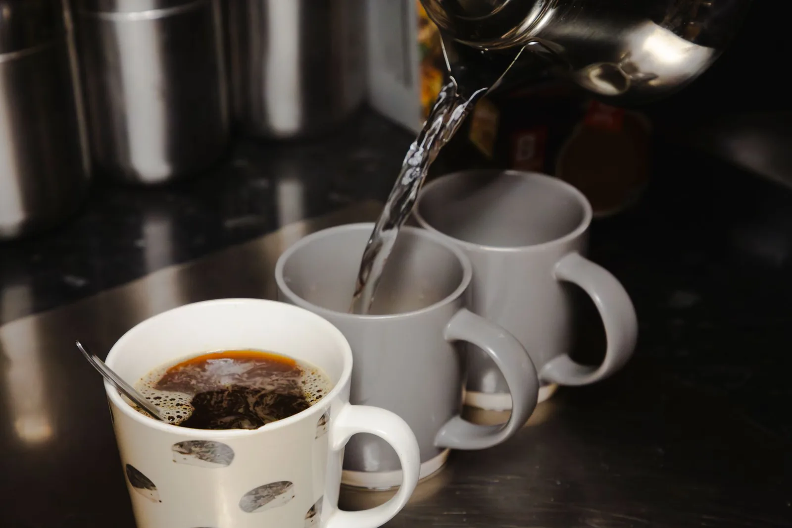 O que fazer quando o café ficou forte demais