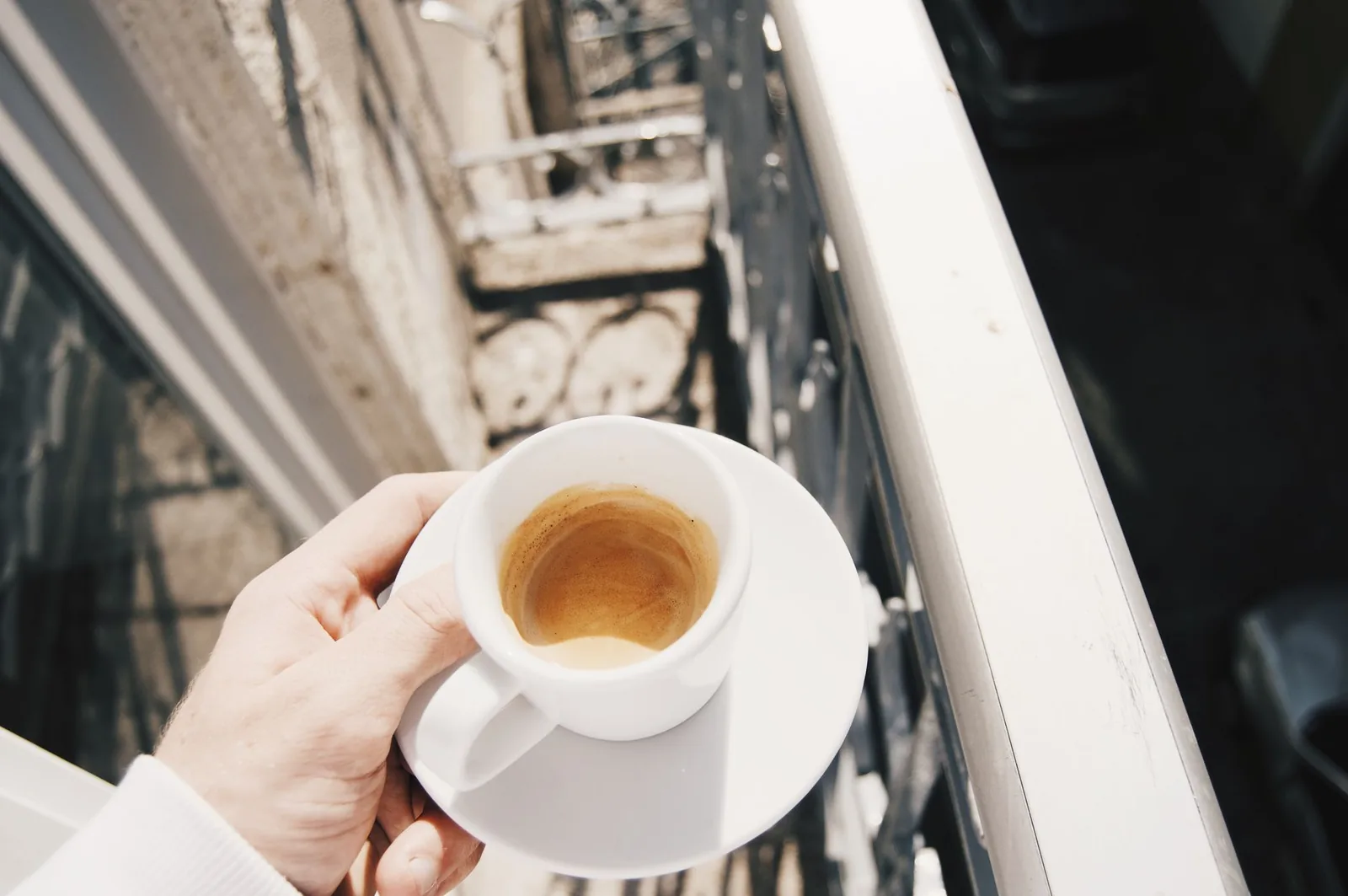 Café no calor: como manter o hábito nos dias quentes