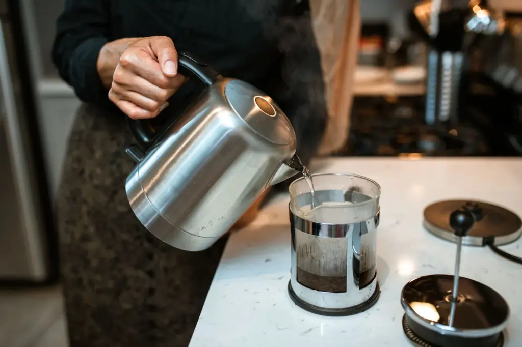 Cafeteira de êmbolo elétrica: como tirar o melhor dela