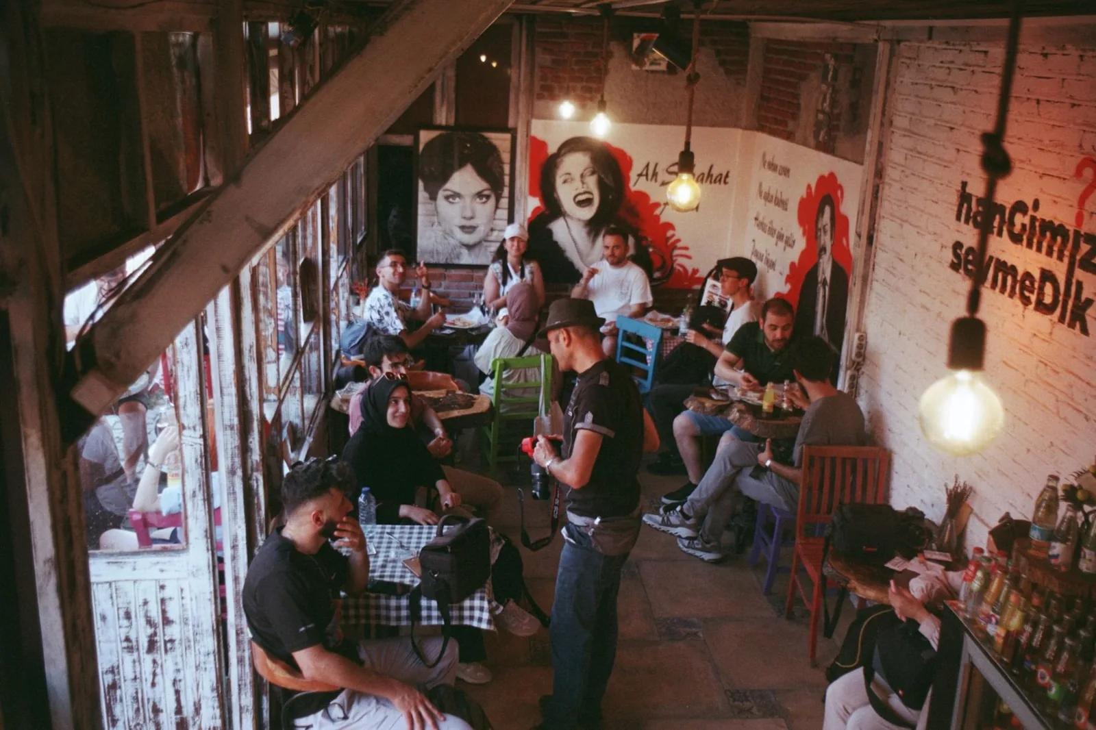 A cafeteria da fila: o hype vale a espera?