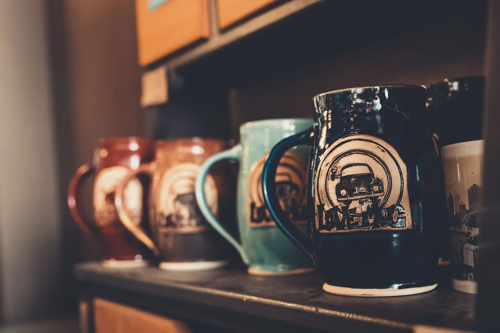 Cerâmica e café: as cafeterias-ateliê