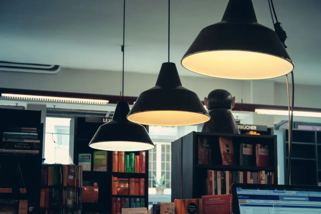 Cafeterias em livrarias: café e leitura no mesmo lugar