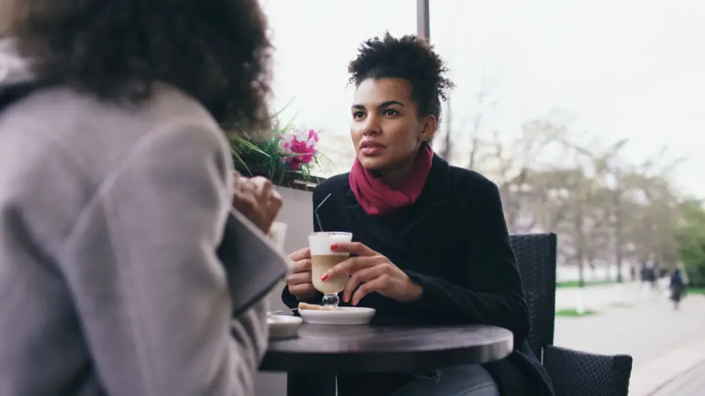 Cafeterias sem wi-fi: o café que pede conversa