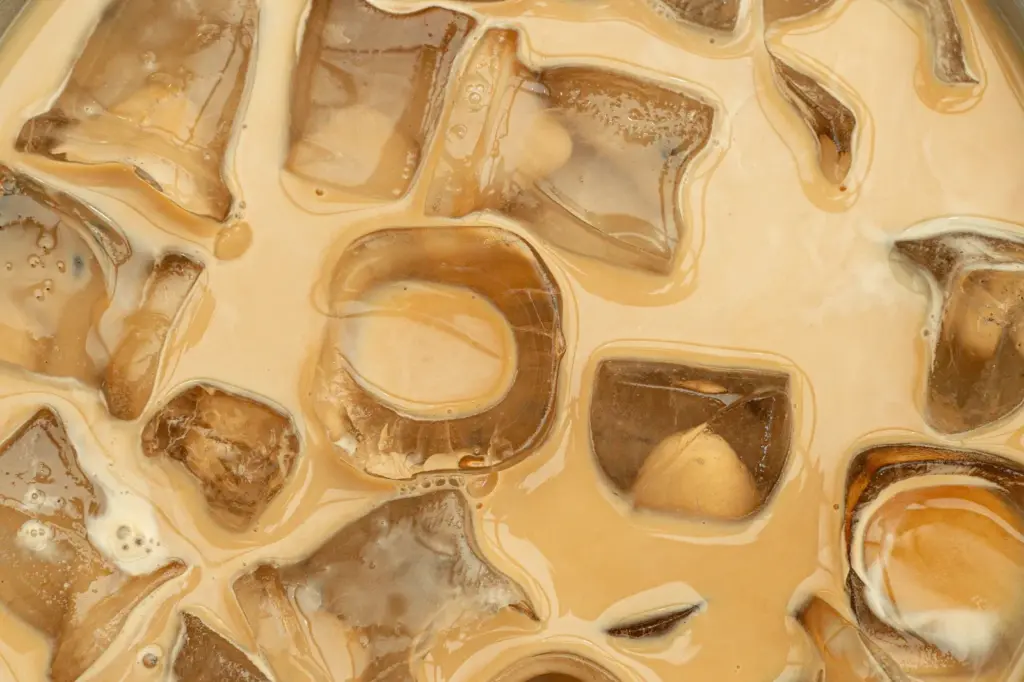 Erros ao fazer café gelado em casa