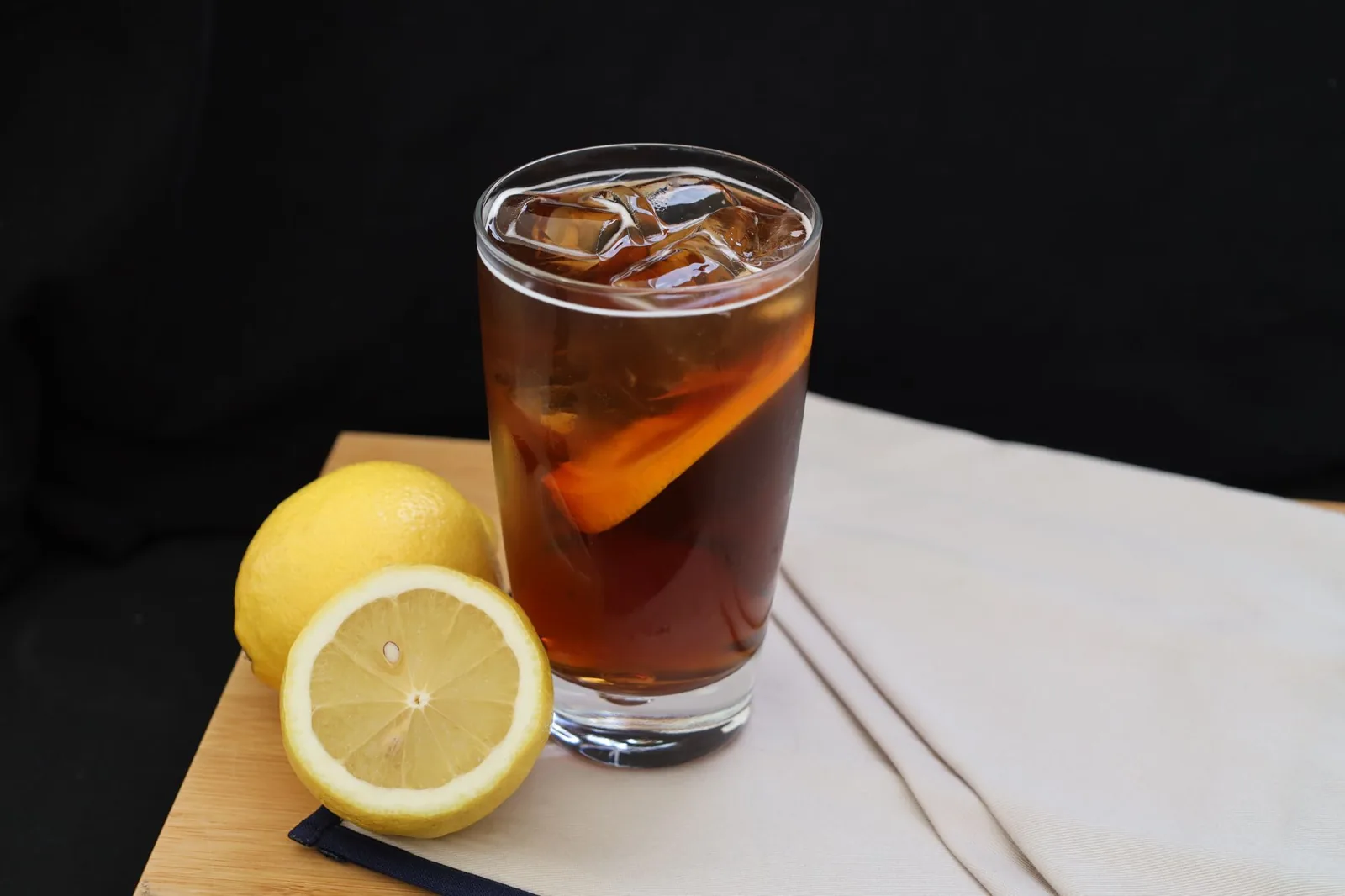 Espresso romano: o café com casca de limão
