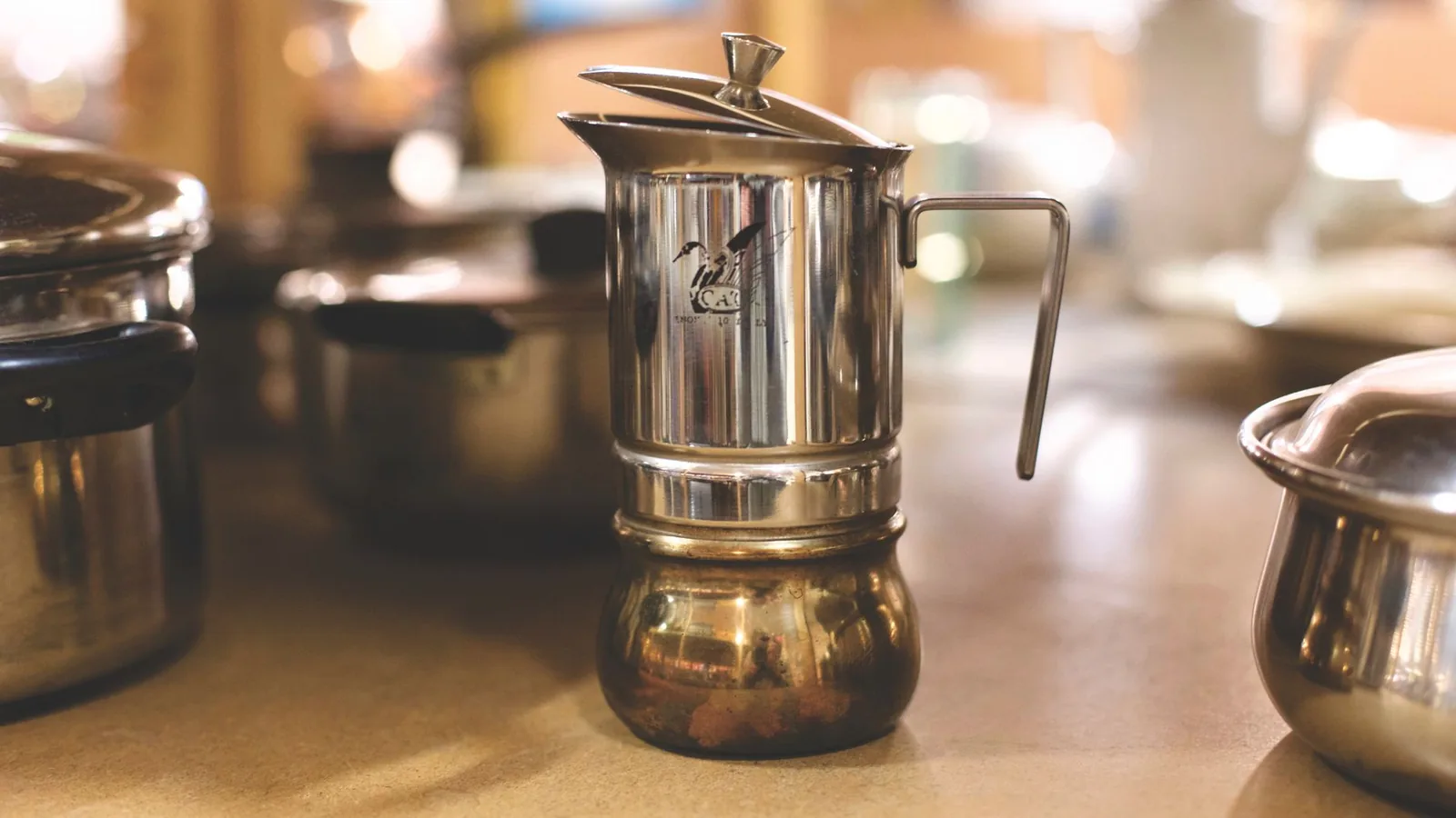 Percolador de café: como funciona a cafeteira de ciclo